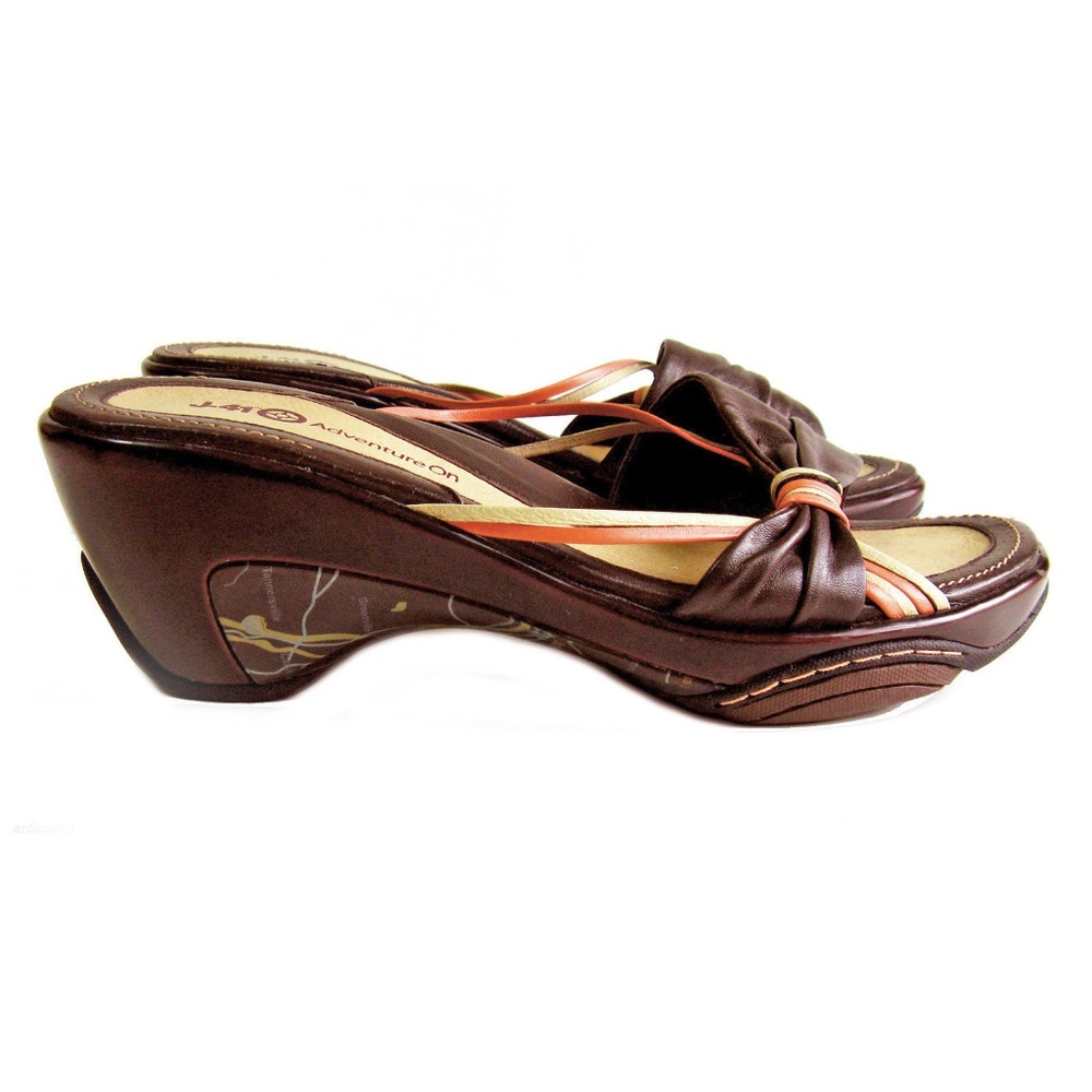 Jambu J-41 ADVENTURE ON Brown Platform Wedge Heel